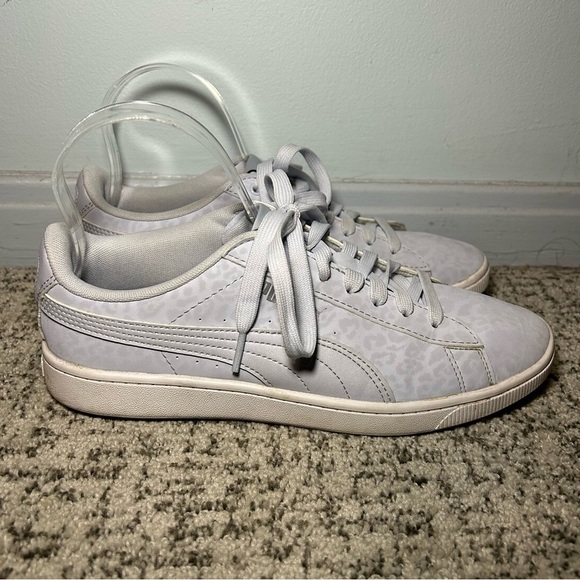 Puma Blue & Gray Vikky v2 Wildcat Lace-Ip Sneakers Size 9 - Picture 1 of 8